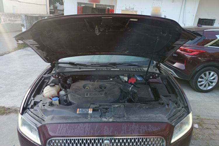Used Lincoln Continental 2018 2.0T Two-Wheel Drive Deluxe Edition Engine Bay