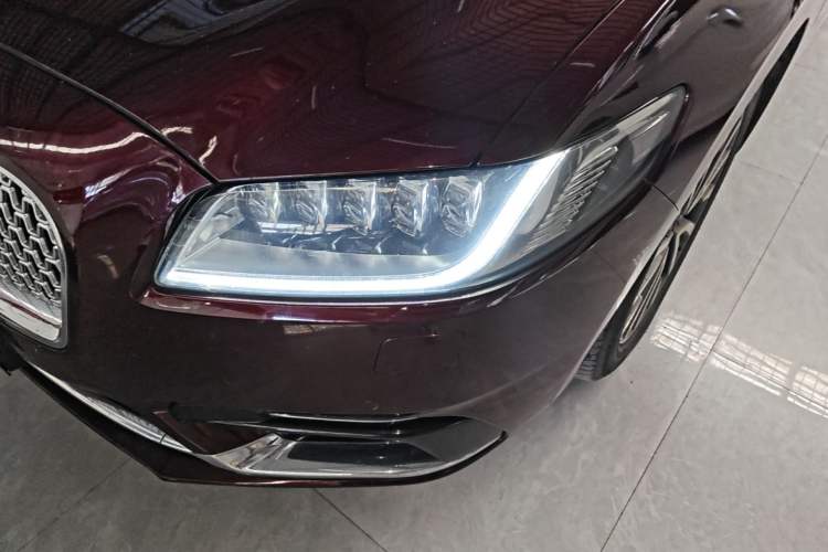 Used Lincoln Continental 2018 2.0T Two-Wheel Drive Luxury Edition Left Front Headlight