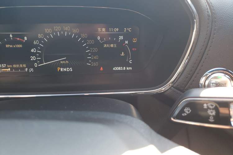 Used Lincoln Continental 2018 2.0T Two-Wheel Drive Deluxe Edition Odometer Close Up