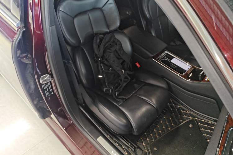 Used Lincoln Continental 2018 2.0T Two-Wheel Drive Luxury Edition Right Front Seat