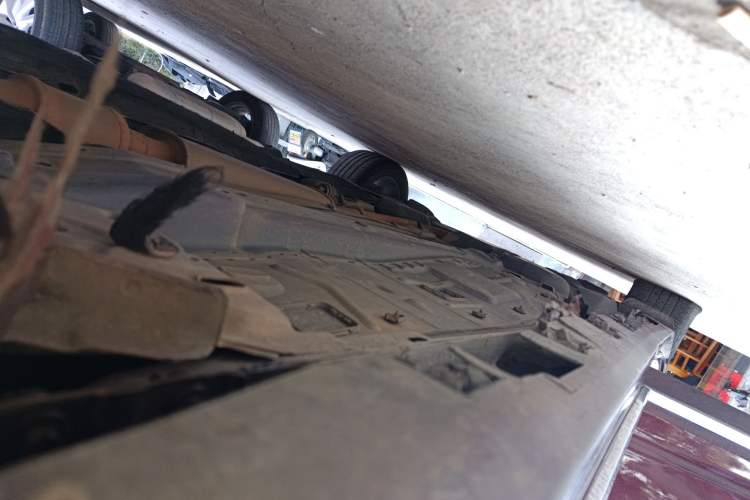 Used Lincoln Continental 2018 2.0T Two-Wheel Drive Deluxe Edition Right Side Sill