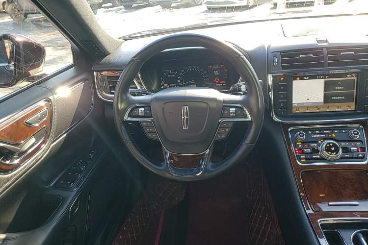 Used Lincoln Continental 2018 2.0T Two-Wheel Drive Deluxe Edition Steering Wheel