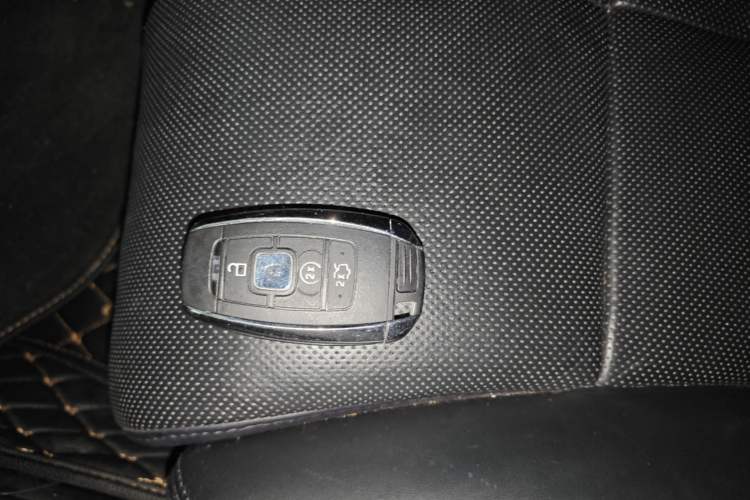 Used Lincoln Continental 2018 2.0T Two-Wheel Drive Luxury Edition Vehicle Key