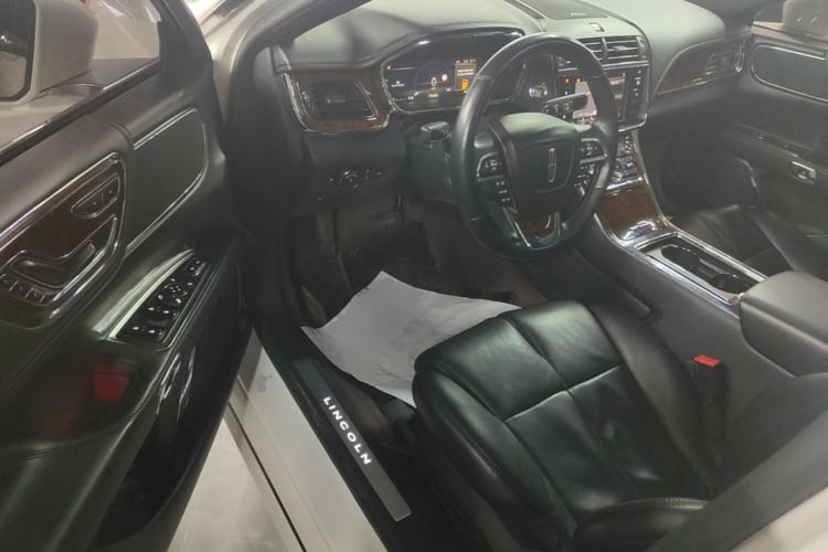 Used Lincoln Continental 2018 2.0T Two-Wheel Drive Luxury Edition Driver Seat