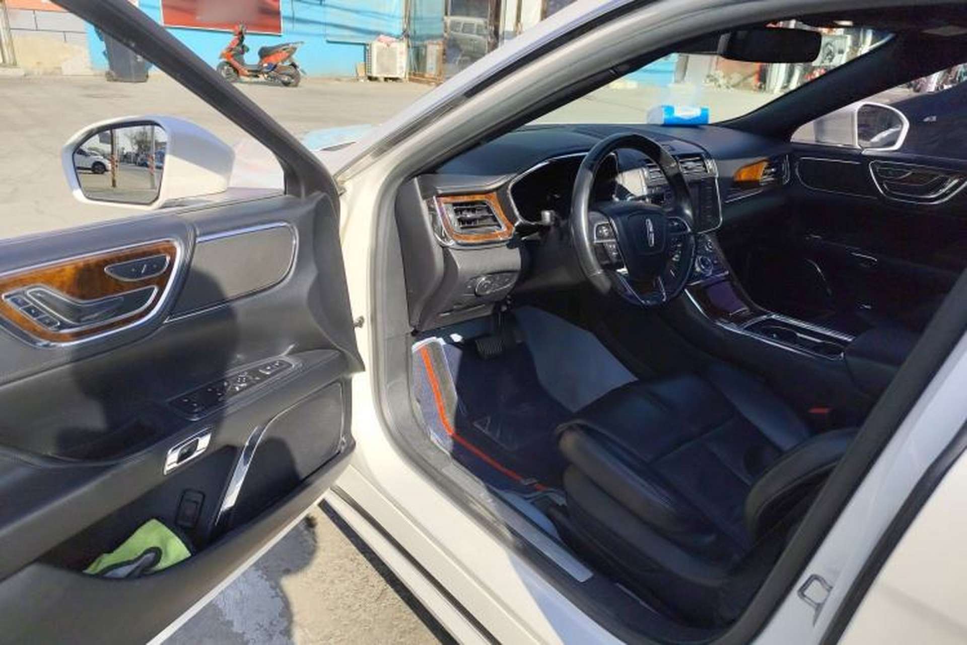 Used Lincoln Continental 2018 2.0T Two-Wheel Drive Deluxe Edition Driver Seat
