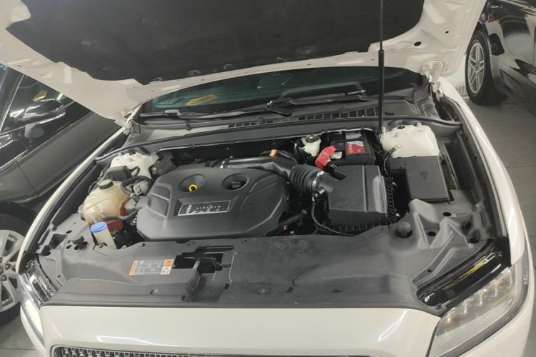 Used Lincoln Continental 2018 2.0T Two-Wheel Drive Luxury Edition Engine Bay