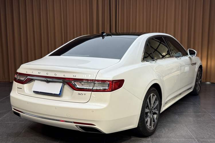Used Lincoln Continental 2018 2.0T Two-Wheel Drive Deluxe Edition Exterior 3
