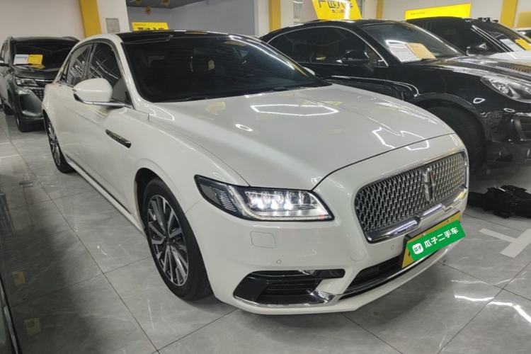 Used Lincoln Continental 2018 2.0T Two-Wheel Drive Luxury Edition Front Right 45 Deg