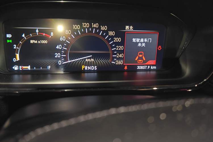 Used Lincoln Continental 2018 3.0T Four-Wheel Drive Prestige Edition Odometer Close Up