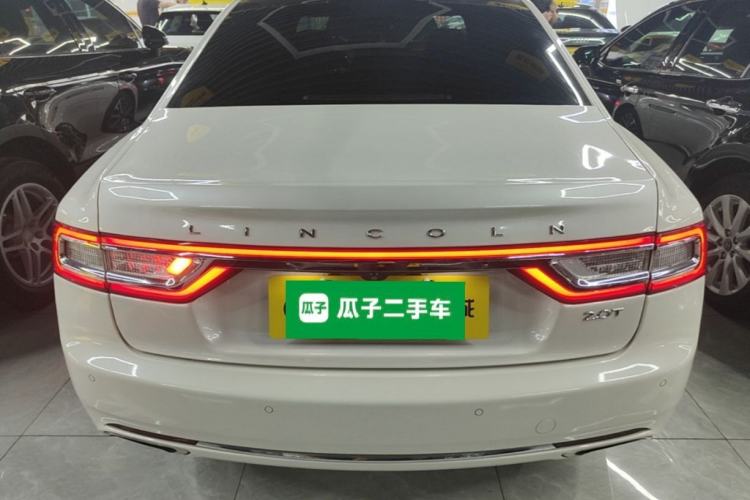 Used Lincoln Continental 2018 2.0T Two-Wheel Drive Luxury Edition Rear