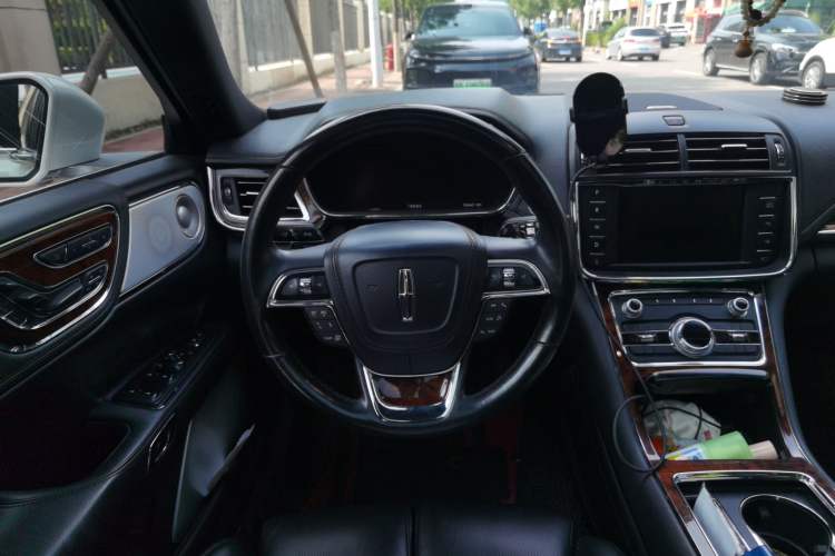 Used Lincoln Continental 2018 3.0T Four-Wheel Drive Prestige Edition Steering Wheel