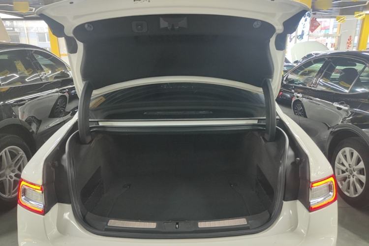 Used Lincoln Continental 2018 2.0T Two-Wheel Drive Luxury Edition Trunk