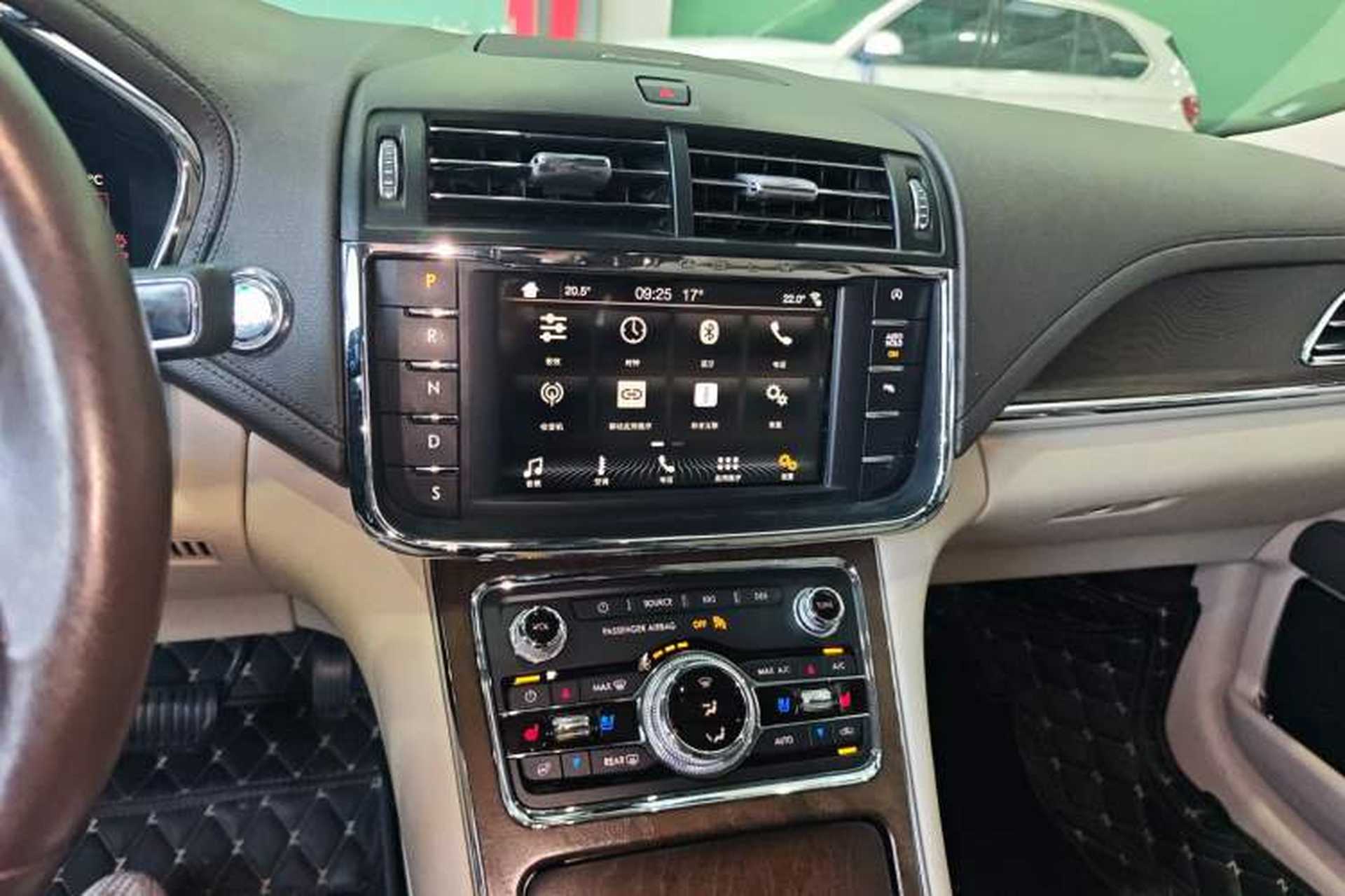 Used Lincoln Continental 2019 2.0T Two-Wheel Drive Luxury Edition China VI Standard Audio And AC Panel