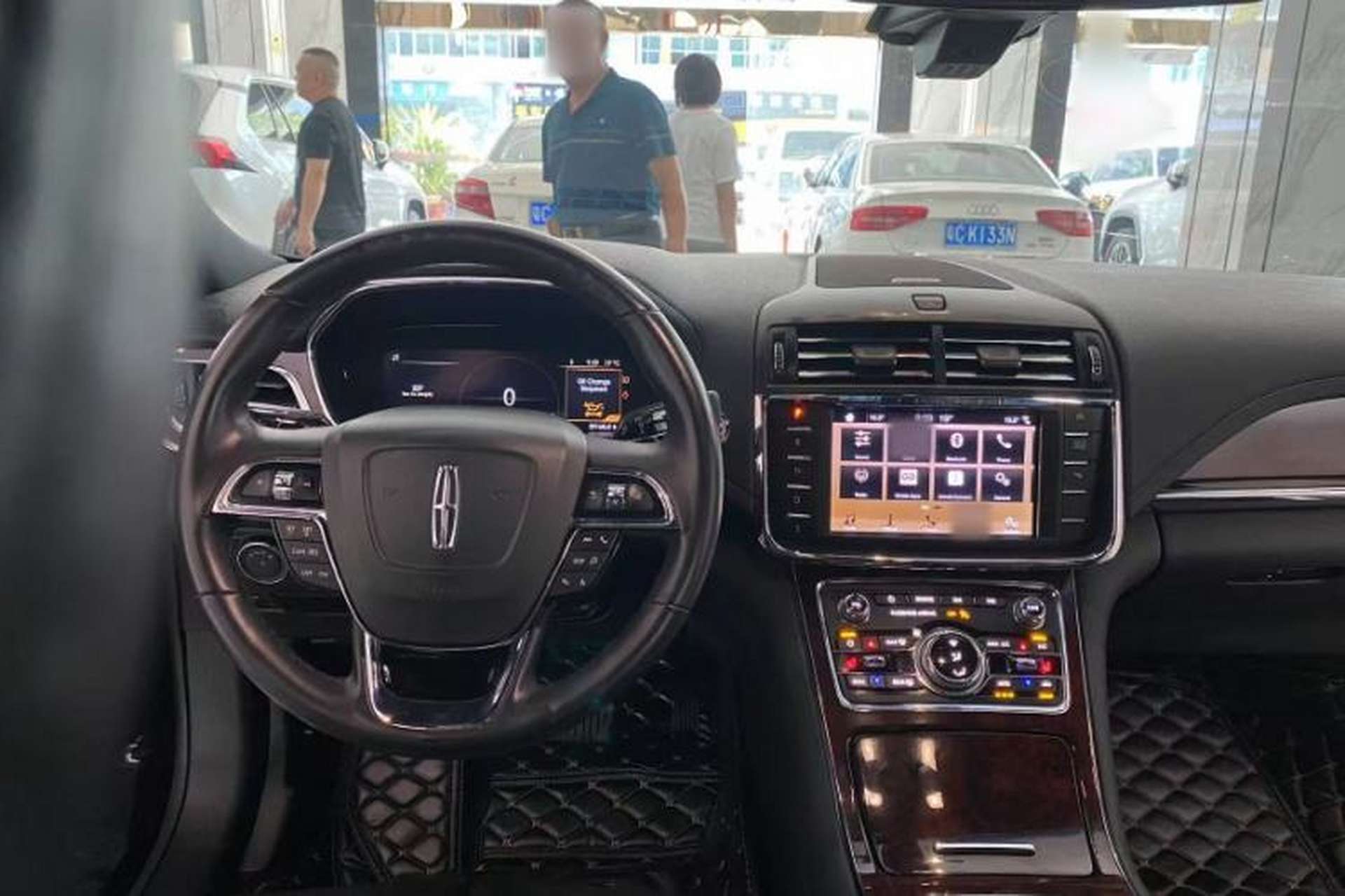 Used Lincoln Continental 2019 2.0T Two-Wheel Drive Luxury Edition China VI Standard Audio And AC Panel