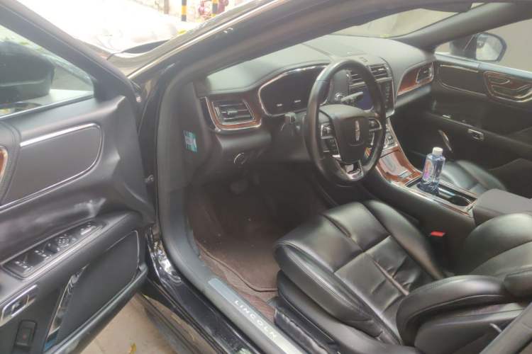 Used Lincoln Continental 2019 2.0T Two-Wheel Drive Luxury Edition China VI Standard Driver Seat