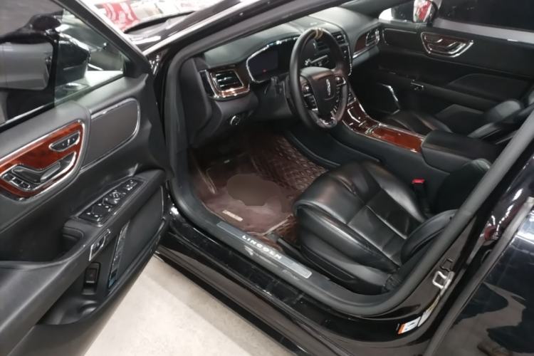 Used Lincoln Continental 2019 2.0T Two-Wheel Drive Luxury Edition China VI Standard Driver Seat
