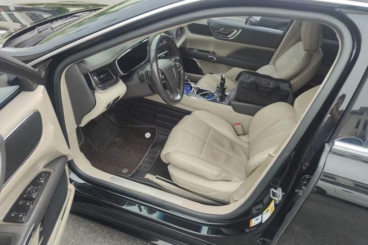 Used Lincoln Continental 2019 2.0T Two-Wheel Drive Luxury Edition China VI Standard Driver Seat