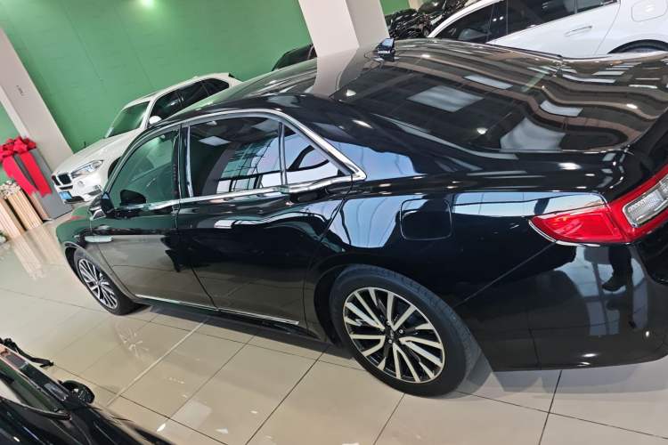 Used Lincoln Continental 2019 2.0T Two-Wheel Drive Luxury Edition China VI Standard Exterior 3