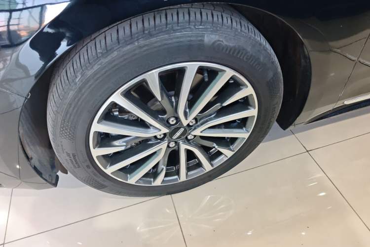 Used Lincoln Continental 2019 2.0T Two-Wheel Drive Luxury Edition China VI Standard Exterior 7