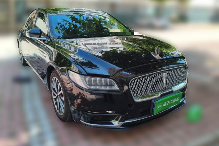Used Lincoln Continental 2019 2.0T Two-Wheel Drive Luxury Edition China VI Standard Front Right 45 Deg