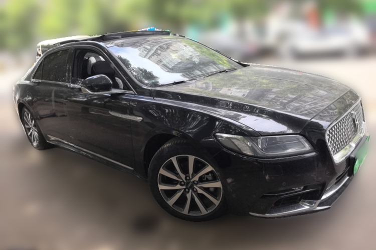 Used Lincoln Continental 2019 2.0T Two-Wheel Drive Luxury Edition China VI Standard Front Right 45 Deg