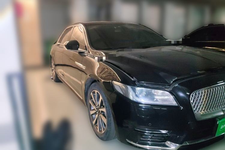 Used Lincoln Continental 2019 2.0T Two-Wheel Drive Luxury Edition China VI Standard Front Right 45 Deg