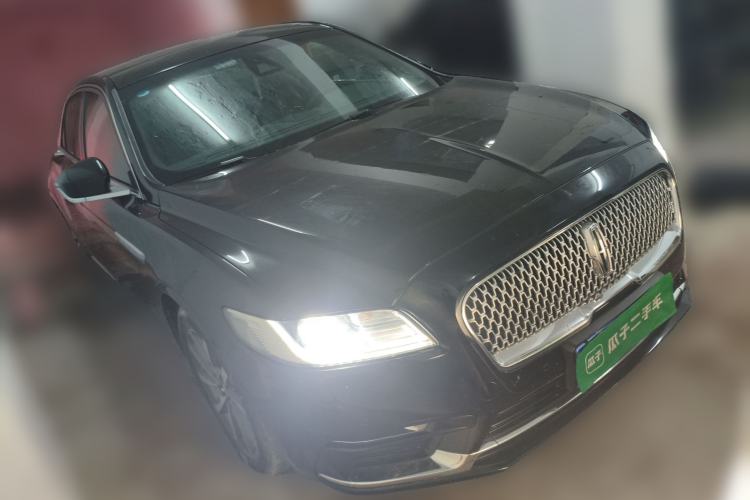 Used Lincoln Continental 2019 2.0T Two-Wheel Drive Luxury Edition China VI Standard Front Right 45 Deg