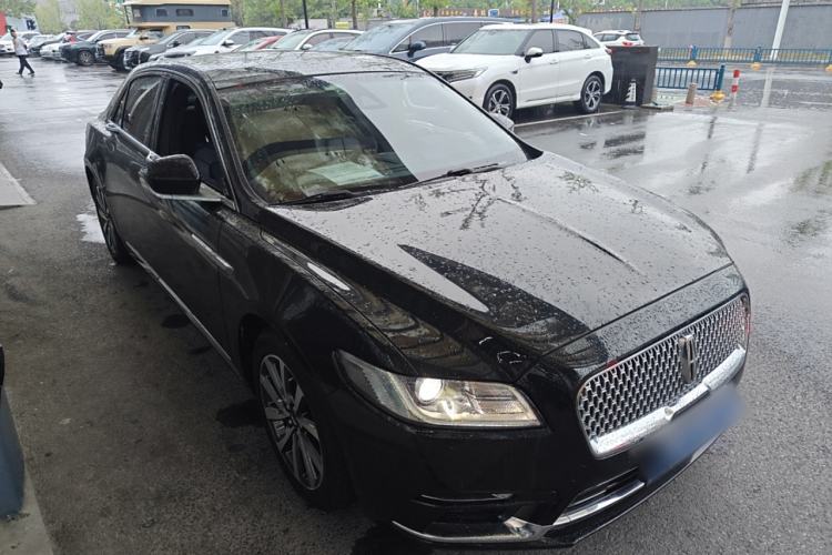 Used Lincoln Continental 2019 2.0T Two-Wheel Drive Luxury Edition China VI Standard Front Right 45 Deg