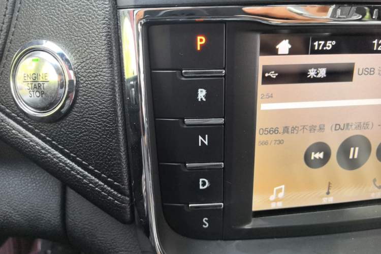Used Lincoln Continental 2019 2.0T Two-Wheel Drive Luxury Edition China VI Standard Gear Lever