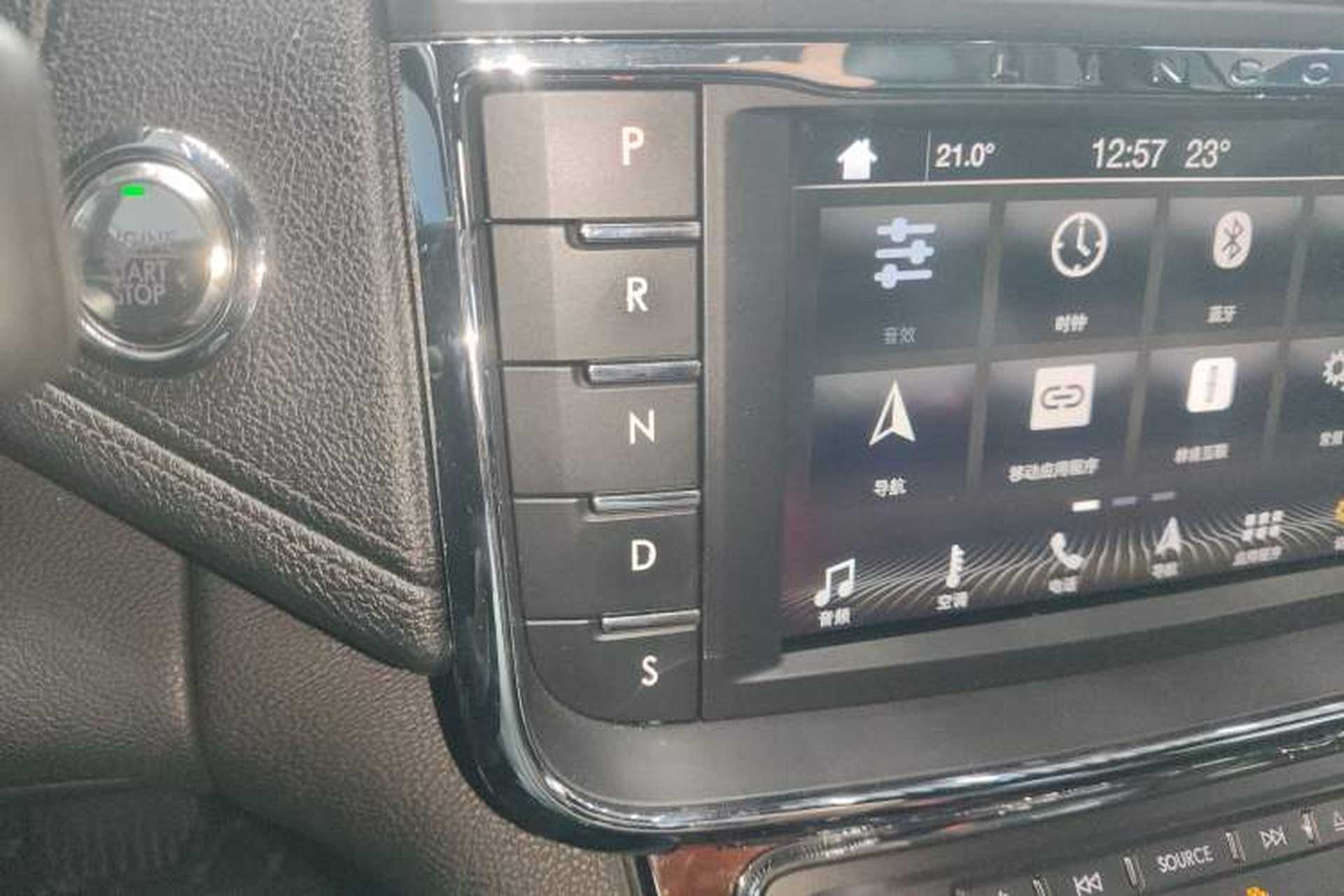 Used Lincoln Continental 2019 2.0T Two-Wheel Drive Prestige Version China VI Standard Gear Lever