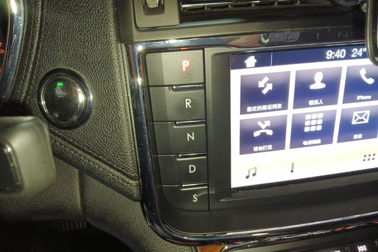 Used Lincoln Continental 2019 2.0T Two-Wheel Drive Luxury Edition China VI Standard Gear Lever