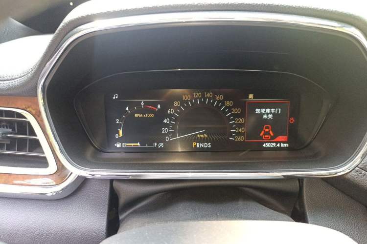 Used Lincoln Continental 2019 2.0T Two-Wheel Drive Prestige Version China VI Standard Instrument Cluster