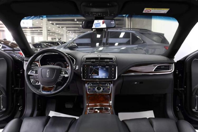 Used Lincoln Continental 2019 2.0T Two-Wheel Drive Prestige Version China VI Standard Interior 1
