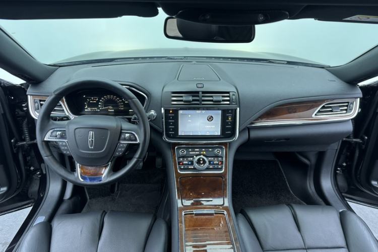 Used Lincoln Continental 2019 2.0T Two-Wheel Drive Luxury Edition China VI Standard Interior 2