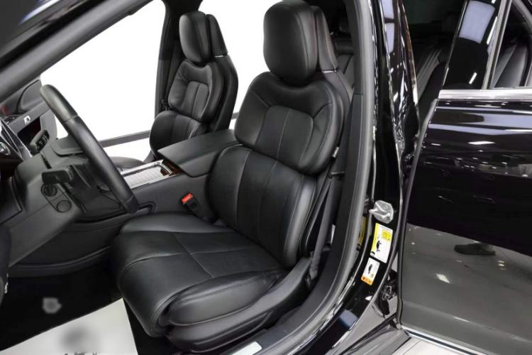 Used Lincoln Continental 2019 2.0T Two-Wheel Drive Prestige Version China VI Standard Interior 2