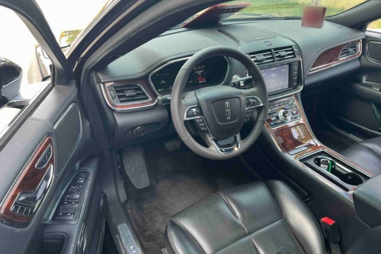 Used Lincoln Continental 2019 2.0T Two-Wheel Drive Luxury Edition China VI Standard Interior 3