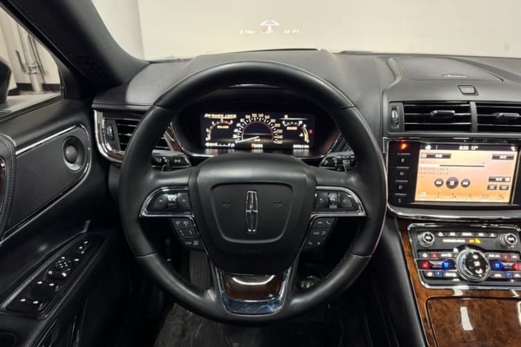 Used Lincoln Continental 2019 2.0T Two-Wheel Drive Prestige Version China VI Standard Interior 5