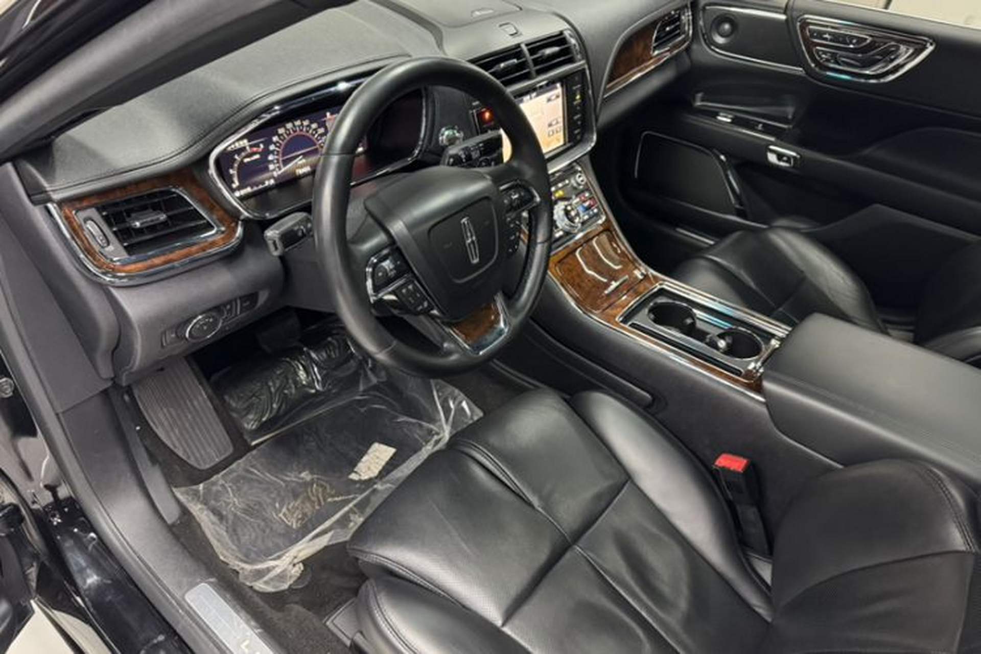 Used Lincoln Continental 2019 2.0T Two-Wheel Drive Prestige Version China VI Standard Interior 7