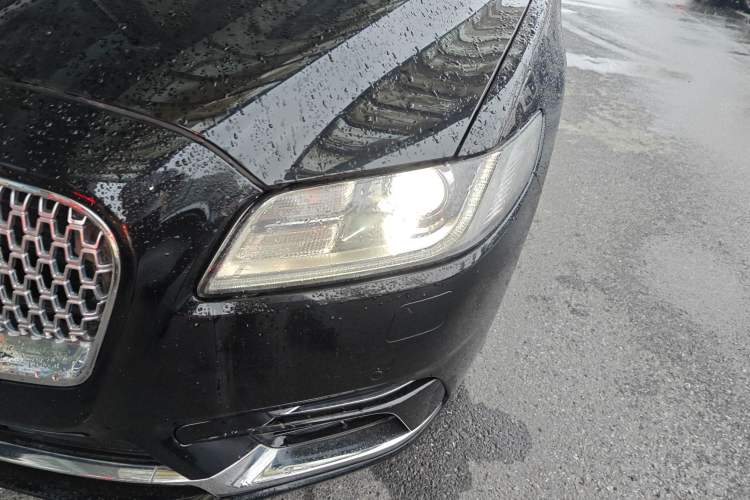 Used Lincoln Continental 2019 2.0T Two-Wheel Drive Luxury Edition China VI Standard Left Front Headlight