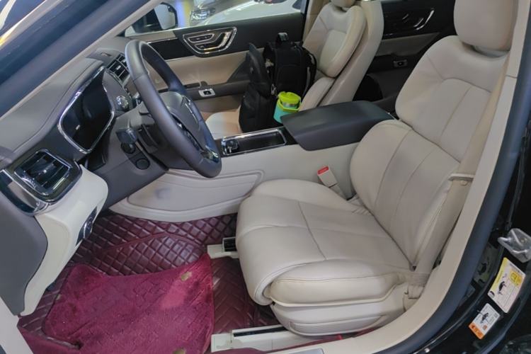 Used Lincoln Continental 2019 2.0T Two-Wheel Drive Prestige Version China VI Standard Left Front Seat