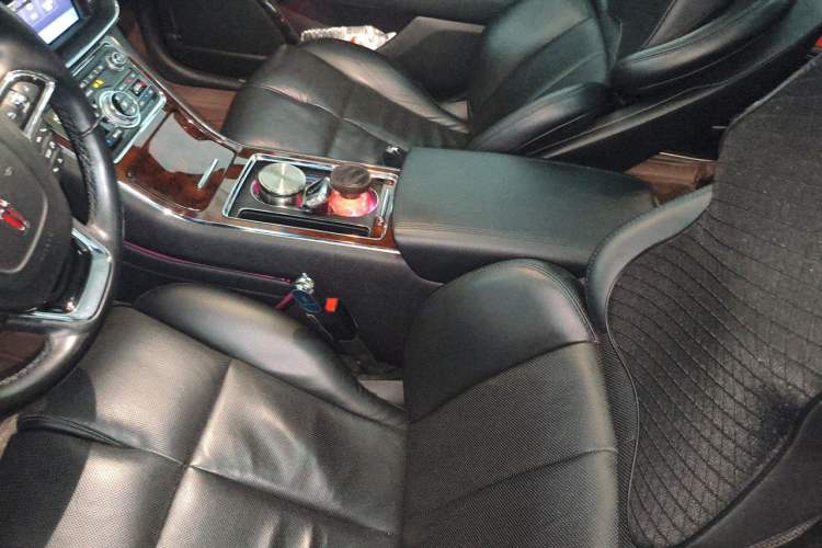 Used Lincoln Continental 2019 2.0T Two-Wheel Drive Luxury Edition China VI Standard Left Front Seat