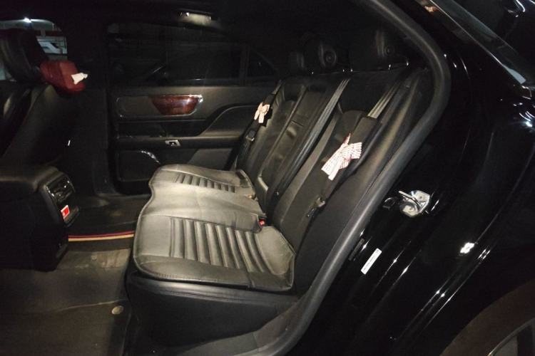 Used Lincoln Continental 2019 2.0T Two-Wheel Drive Luxury Edition China V Standard Left Rear Seat