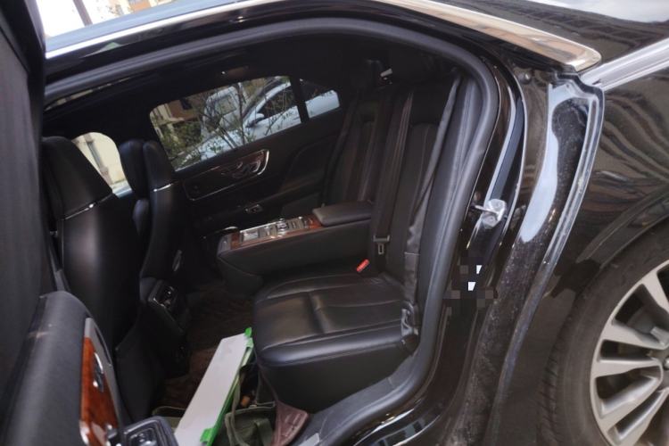 Used Lincoln Continental 2019 2.0T Two-Wheel Drive Prestige Version China VI Standard Left Rear Seat