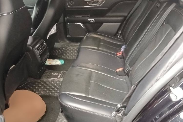 Used Lincoln Continental 2019 2.0T Two-Wheel Drive Prestige Version China VI Standard Left Rear Seat
