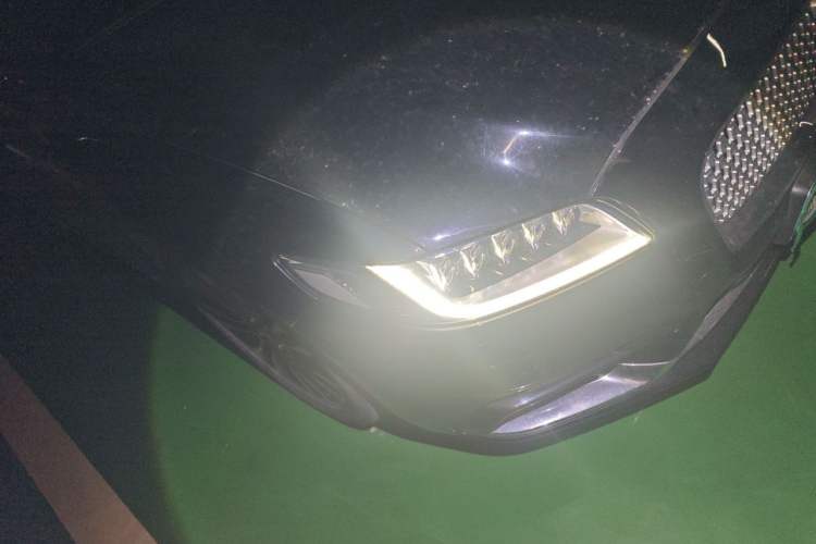 Used Lincoln Continental 2019 2.0T Two-Wheel Drive Prestige Version China V Standard Right Front Headlight