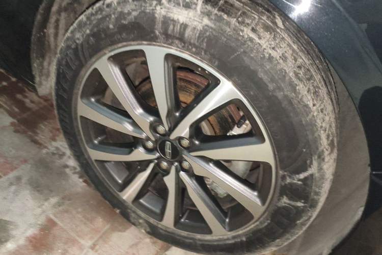 Used Lincoln Continental 2019 2.0T Two-Wheel Drive Luxury Edition China VI Standard Right Front Wheel Hub