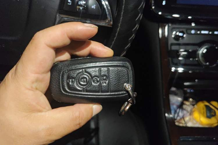 Used Lincoln Continental 2019 2.0T Two-Wheel Drive Luxury Edition China V Standard Vehicle Key