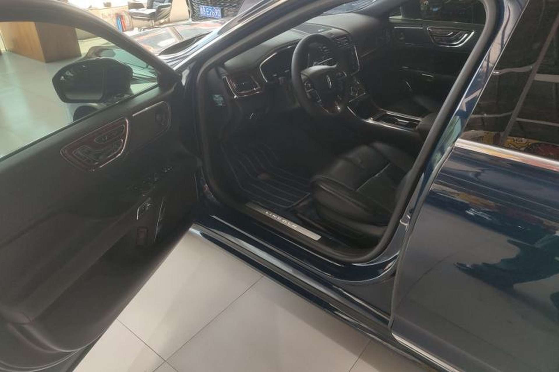 Used Lincoln Continental 2019 2.0T Two-Wheel Drive Prestige Version China VI Standard Driver Seat