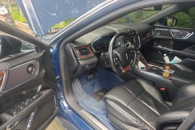 Used Lincoln Continental 2019 2.0T Two-Wheel Drive Prestige Version China VI Standard Driver Seat