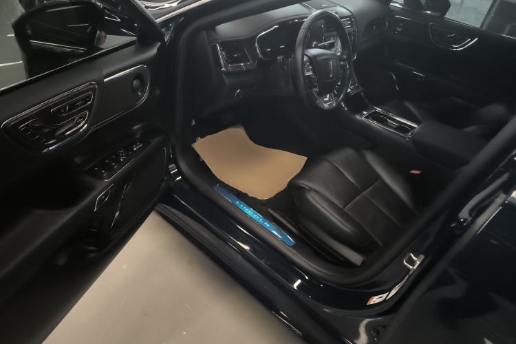 Used Lincoln Continental 2019 2.0T Two-Wheel Drive Prestige Version China VI Standard Driver Seat